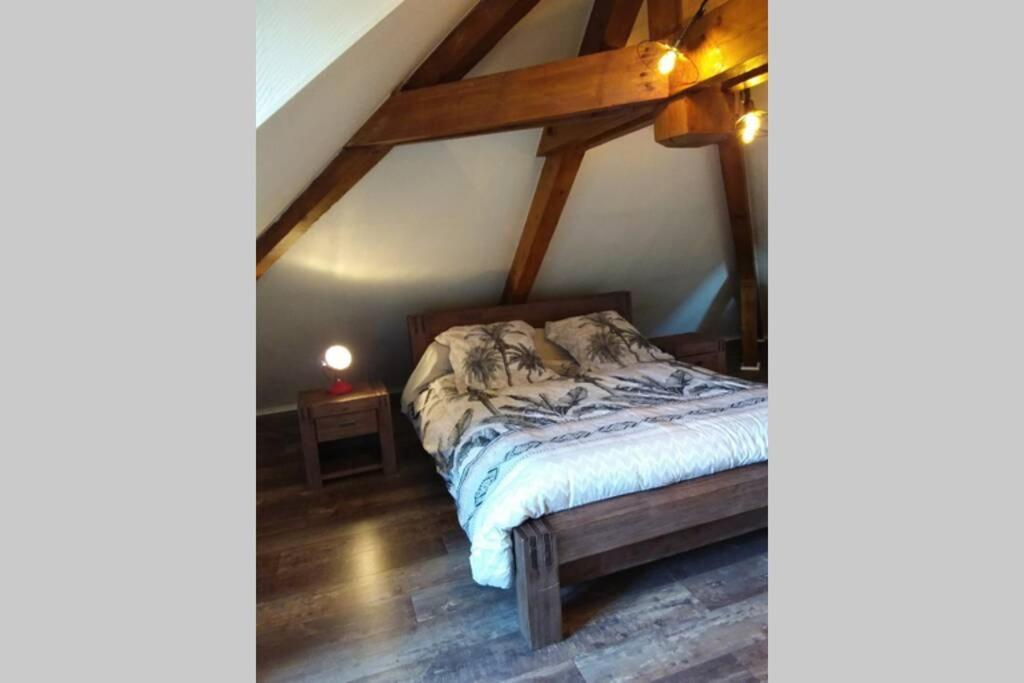 Appartement Lumineux, Calme Et Panoramique !! Pouligney-Lusans Eksteriør billede