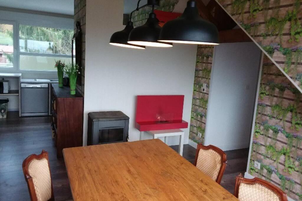 Appartement Lumineux, Calme Et Panoramique !! Pouligney-Lusans Eksteriør billede